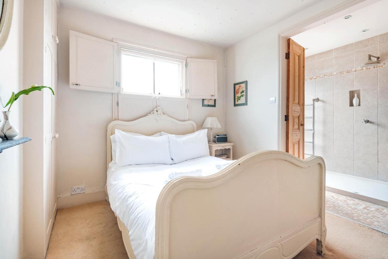 Appartamento Traditional Townhouse Close To Battersea Park By Underthedoormat *