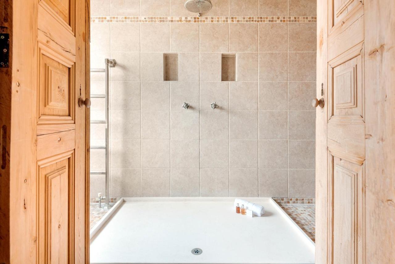 Traditional Townhouse Close To Battersea Park By Underthedoormat Appartamento Londra