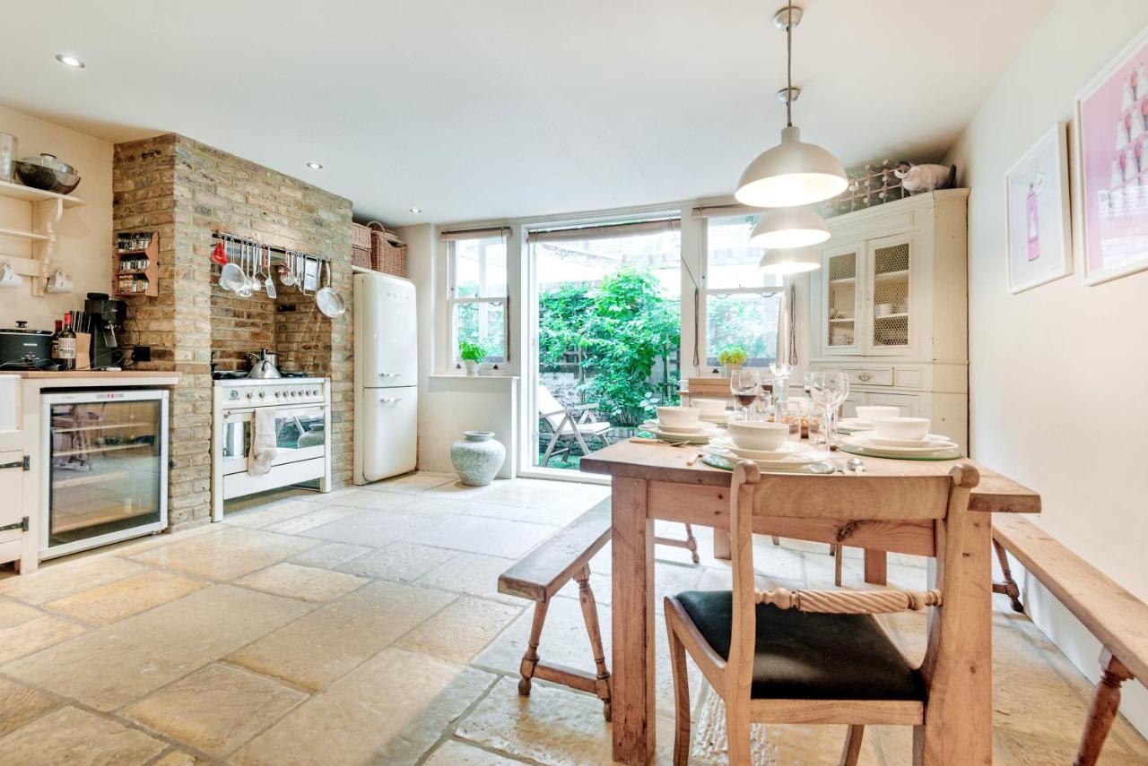 Appartamento Traditional Townhouse Close To Battersea Park By Underthedoormat *